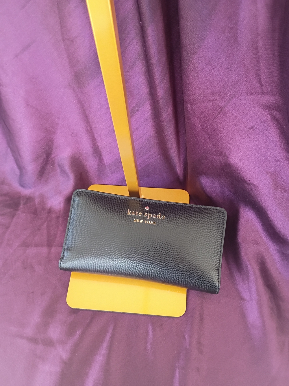 kate spade black leather wallet - Picture 2 of 10